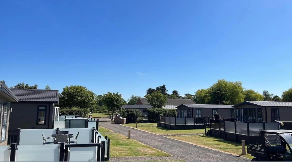 Brackenborough Lakes Resort Louth (Lincolnshire) Exterior foto